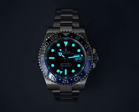 does rolex glow in the dark|rolex tritium dial vs luminova.